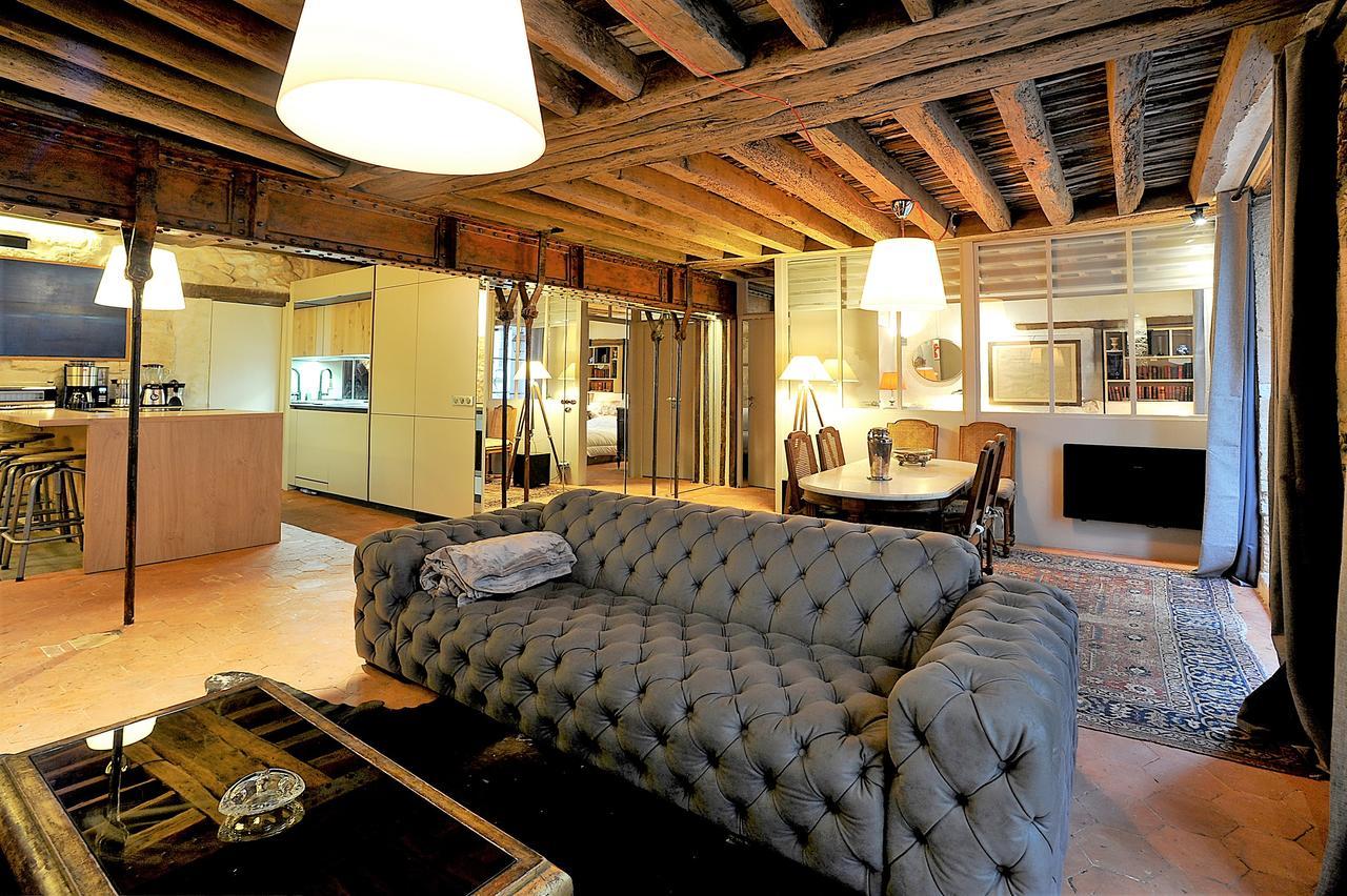 Beautiful Apartment In Historical Marais Parigi Esterno foto