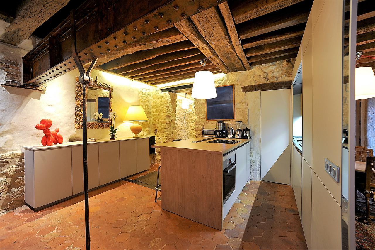 Beautiful Apartment In Historical Marais Parigi Esterno foto